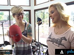 Gros cul, Compilation, Interracial, Lesbienne, Léchez, Mère que j'aimerais baiser, Criant, Plan cul à trois