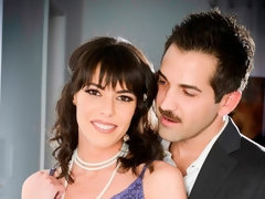 Cul, Sucer une bite, Brunette brune, Doigter, Branlette thaïlandaise, Embrassement, Rasée, Adolescente