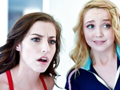 Grote kont, Blond, Pijpbeurt, Groep, Handbeurt, Orgie, Geschoren, Tiener