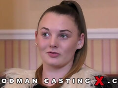 Arsch, Blasen, Vollbusig, Pummelig, Hardcore, Muschi, Flotter dreier, Jungfrau