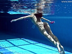 18 ans, Amateur, Bikini, Brunette brune, Poilue, Hd, Hongroise, Maillot de bain