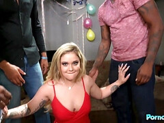 Zwart, Blond, Man die toekijkt, Diep in de keel, Zwart, Kwartet, Tatoeage, Vrouw