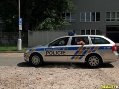 Braunhaarige, Auto, Muschi, Nass