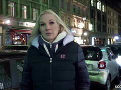 Enthousiasteling, Blond, Pijpbeurt, Rondborstig, Hardcore, Realiteit, Tiener, Tieten likken