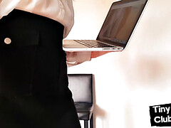 Botas, Dominación, Dominacion femenina, Fetiche, Tacones, Lencería, Tetas naturales, Pequeña