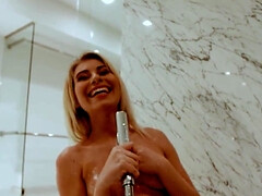 Gorda, Culo grande, Rubia, Morena, Consolador, Penetracion con dedos, Orgasmo, Coño