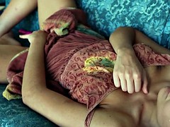 Amateur, Poilue, Masturbation, Nénés, Jouets