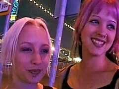 18 jaar, Enthousiasteling, Pijpbeurt, Flashing, Hardcore, Likken, Kut duiken, Tiener