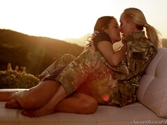 デカパイ, 毛深い, ハードコア, レズビアン, なめる, アウトドア, ピアス, タトゥー