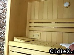 Morena, Masturbación, Madres para coger, Mamá, Coño, Gritar, Madrastra, Medias largas