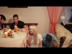 Черные, Блондинки, Сперма во рту, Лесбиянка, Оргии, Киски, Стриптиз, Сосущие