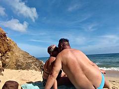 Amateur, Belle grosse femme bgf, Plage, Attrapée, Hard, Hd, Masturbation, Épouse