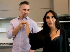 Поза 69, Большая жопа, Большие сиськи, Минет, Брюнетки, Милф, Киски, Бритые