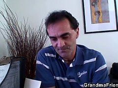 Hd, Femme au foyer, Mature, Bureau, Enceinte, Réalité, Plan cul à trois, Épouse