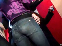 Grosse bite, Gros seins, Brunette brune, Faciale, Doigter, Groupe, Fête, Jarretelles