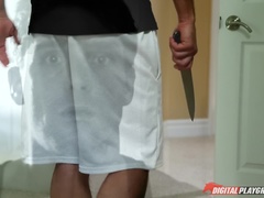 69 negenenzestig, Auto, Likken, Natuurlijke tieten, Buiten, Kort haar, Tatoeage, Tieten likken