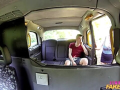 Tetas grandes, Mamada, Coche, Estilo perrito, Pajear, Lamidas, Al aire libre, Coño