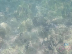 Blondine, Fingern, Orgasmus, Im freien, Pov, Öffentlich, Rasiert, Titten