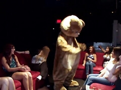 Grosser schwanz, Blasen, Gruppe, Hardcore, Hd, Interrassisch, Latina, Milf