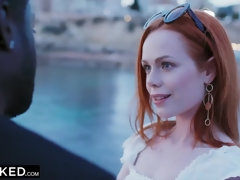 デカチン, フェラチオ, 彼氏, イギリス人, チン, 異人種間, なめる, 小柄