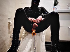 Travestis, Danoise, Européenne, Branlette thaïlandaise, Latex, Masturbation, Solo, Jouets