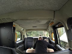 Любители, Анальный секс, Большие сиськи, Минет, Сперма на лице, На публике