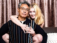 Grosser arsch, Grosser schwanz, Grosse titten, Blondine, Blasen, Hundestellung