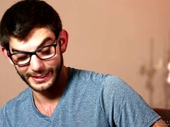 Жопа, Большие сиськи, Брюнетки, Грудастые, Семяизвержение, Секс без цензуры, Массаж, Натуральные сиськи