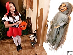 Grosse bite, Sucer une bite, Brunette brune, En levrette, Fille latino, Seins naturels, Adolescente, Nénés