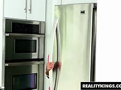 デカパイ, フェラチオ, 手コキする, 淫乱熟女, 母, 小柄, ティーン, 三人