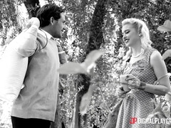 Grosse bite, Brunette brune, Plantureuse, Piercing, Réalité, Cheveux courts, Pute, Nénés