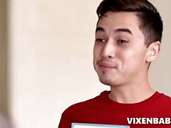 Grosse titten, Pummelig, Riesig, Reif, Milf, Stiefmutter, Titten