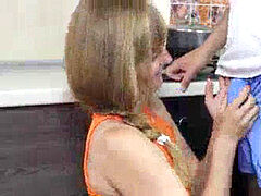 Любители, Минет, Колледж, Семяизвержение, Европейки, Домашнее видео, Сосущие, Молоденькие