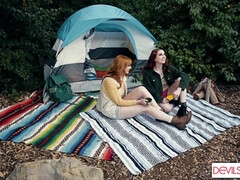 Tetona, Fetiche, Penetracion con dedos, Lesbiana, Lamidas, Al aire libre, Coño, Realidad