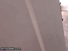 Amateur, Cul, Gros cul, Gros seins, Sucer une bite, Branlette thaïlandaise, Pov, Rétro ancien