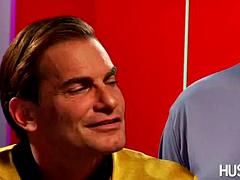 Grosse titten, Blasen, Spermaladung, Doppelpenetration, Schwarz, Gruppe, Flotter dreier, Titten