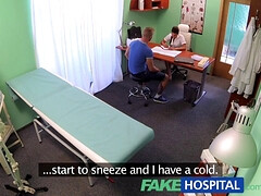 Amateur, Brunette brune, Tchèque, Hard, Infirmière, Orgasme, Réalité, Uniforme