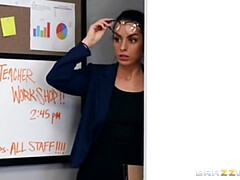 Tetas grandes, Morena, Hd, Tacones, Latina, Afeitado, Tatuaje, Maestra