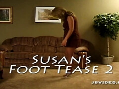 Raunchy slut erotic foot fetish porn scene