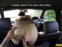 Mamada, Coche, Corridas, Estilo perrito, Corridas faciales, Al aire libre, Pov, Uniforme