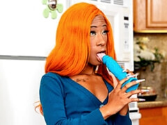 Noire, En levrette, Noir ébène, Interracial, Masturbation, Rousse roux, Rasée, Nénés