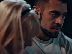 Grote lul, Grote mammen, Blond, Pijpbeurt, Fetisj, Frans, Handbeurt, Shemale