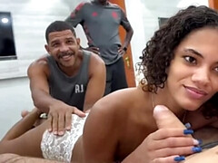 In den arsch, Schwarz, Brasilien, Gehörnter ehemann, Doppelpenetration, Fingern, Interrassisch, Orgasmus