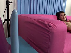 Lieveling, Grote mammen, Pijpbeurt, Bruinharig, Hardcore, Rijpe lesbienne, Moeder die ik wil neuken, Tiener