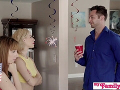 Rubia, Mamada, Corrida, Grupo, Sexo duro, Hd, Tetas naturales, Gritar