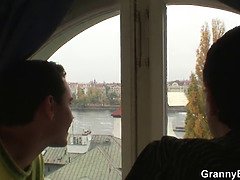 He slams her fat old pussy