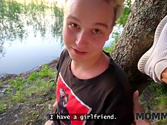 Blond, Rondborstig, Oudere vrouw, Stel, Hd, Rijpe lesbienne, Moeder die ik wil neuken, Moeder