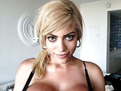 Culo grande, Tetas grandes, Rubia, Mamada, Pajear, Madres para coger, Tatuaje, Tetas