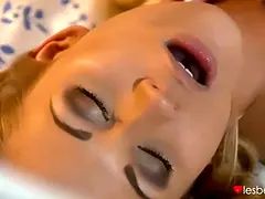 18, ブロンド, 指いじり, Hd, レズビアン, なめる, オマンコ, オッパイの