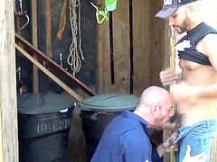 Большой член, Сперма во рту, Папочка, Латиноамериканки, На природе, На публике